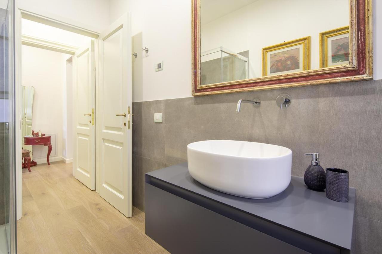 Stunning & Luxurious 1Br Apt 1 Min Walk By Duomo Флоренция Екстериор снимка