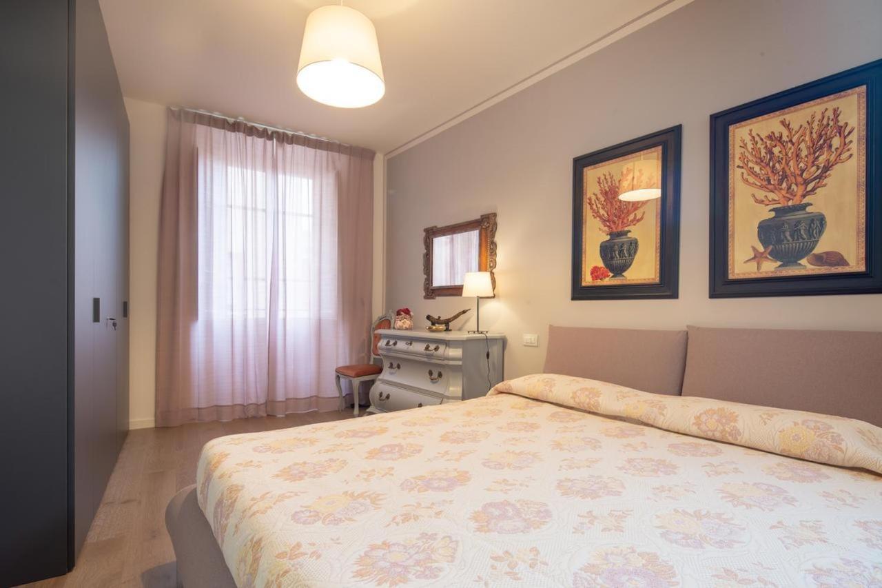Stunning & Luxurious 1Br Apt 1 Min Walk By Duomo Флоренция Екстериор снимка
