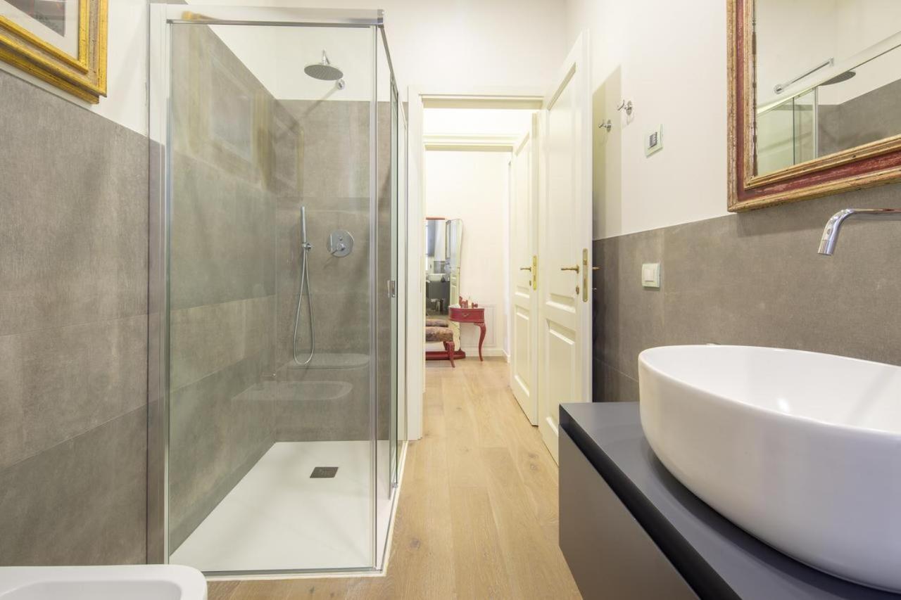 Stunning & Luxurious 1Br Apt 1 Min Walk By Duomo Флоренция Екстериор снимка